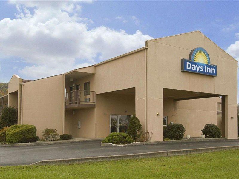 Days Inn By Wyndham Morehead Ngoại thất bức ảnh